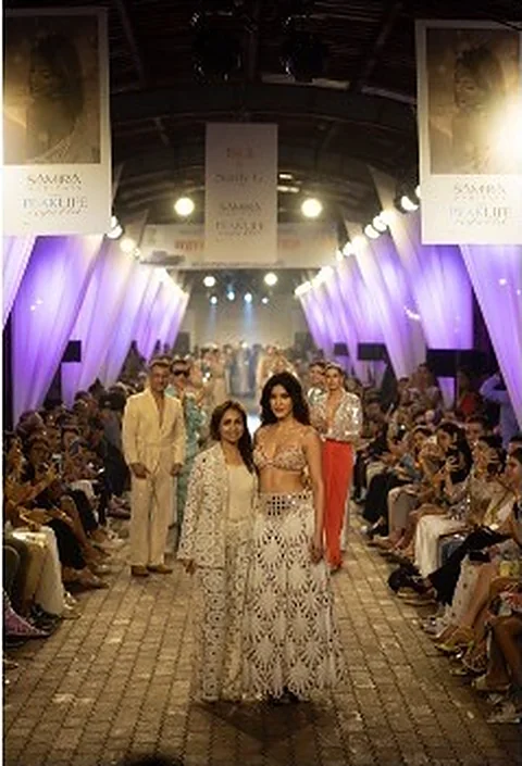 SAMIRA Peak Life: Finale walk